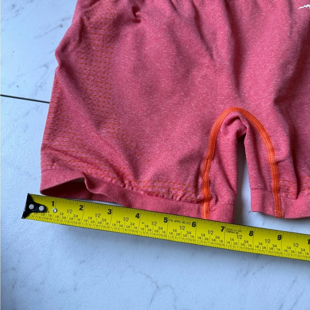 GYMSHARK Vital Seamless Shorts - coral - size small - Picture 5 of 6